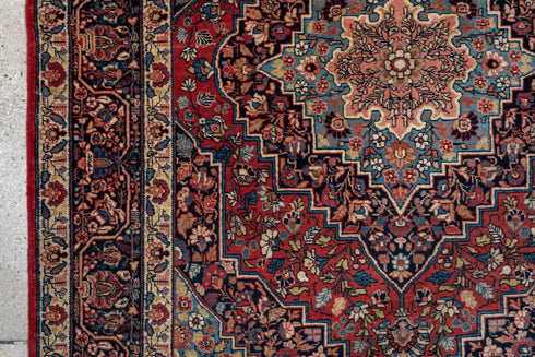 Antique Kashan Area Rug (4' x 5')